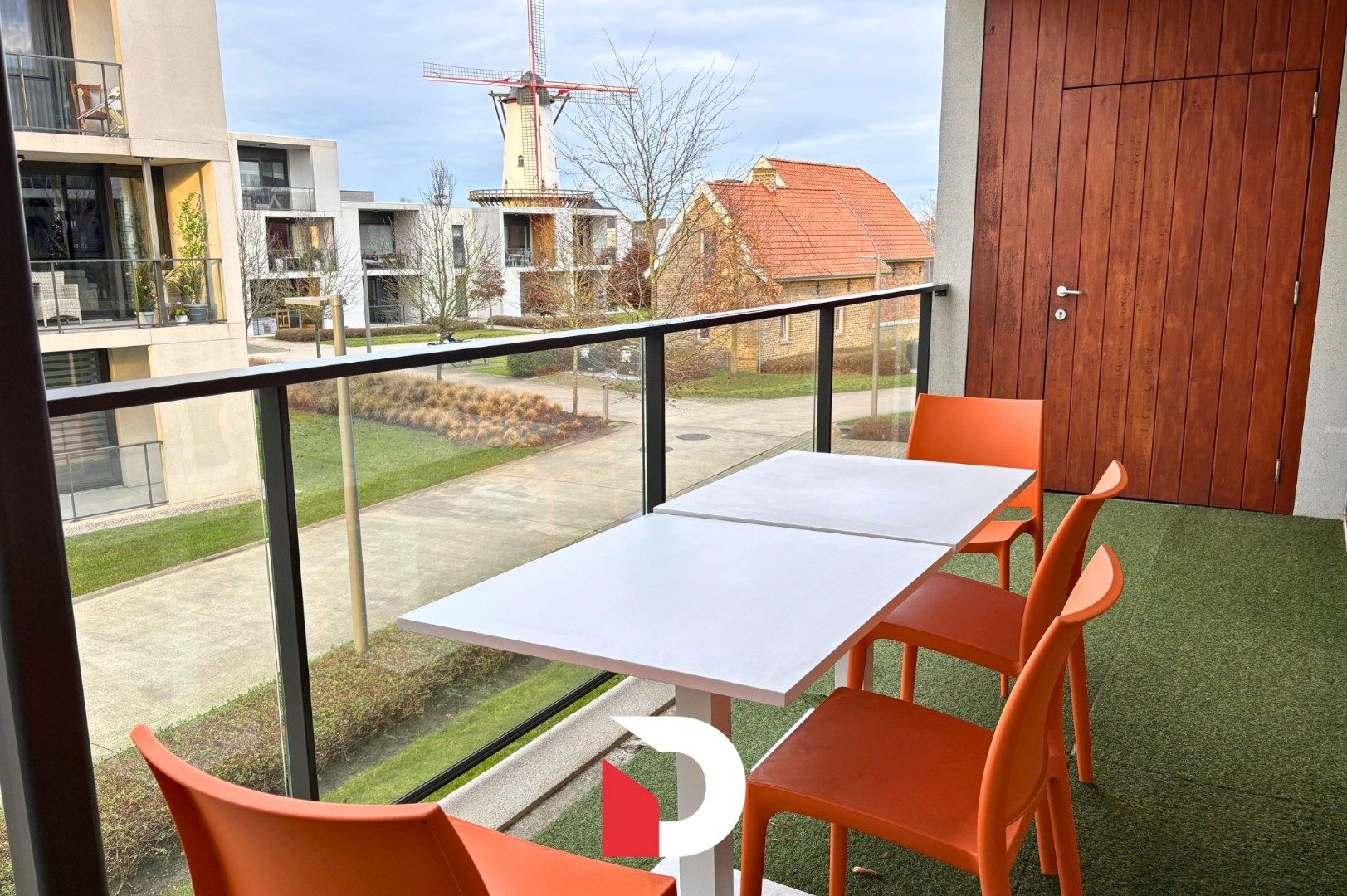 Uniek GEMEUBELD appartement met 2 slaapkamers en ruim terras foto 11