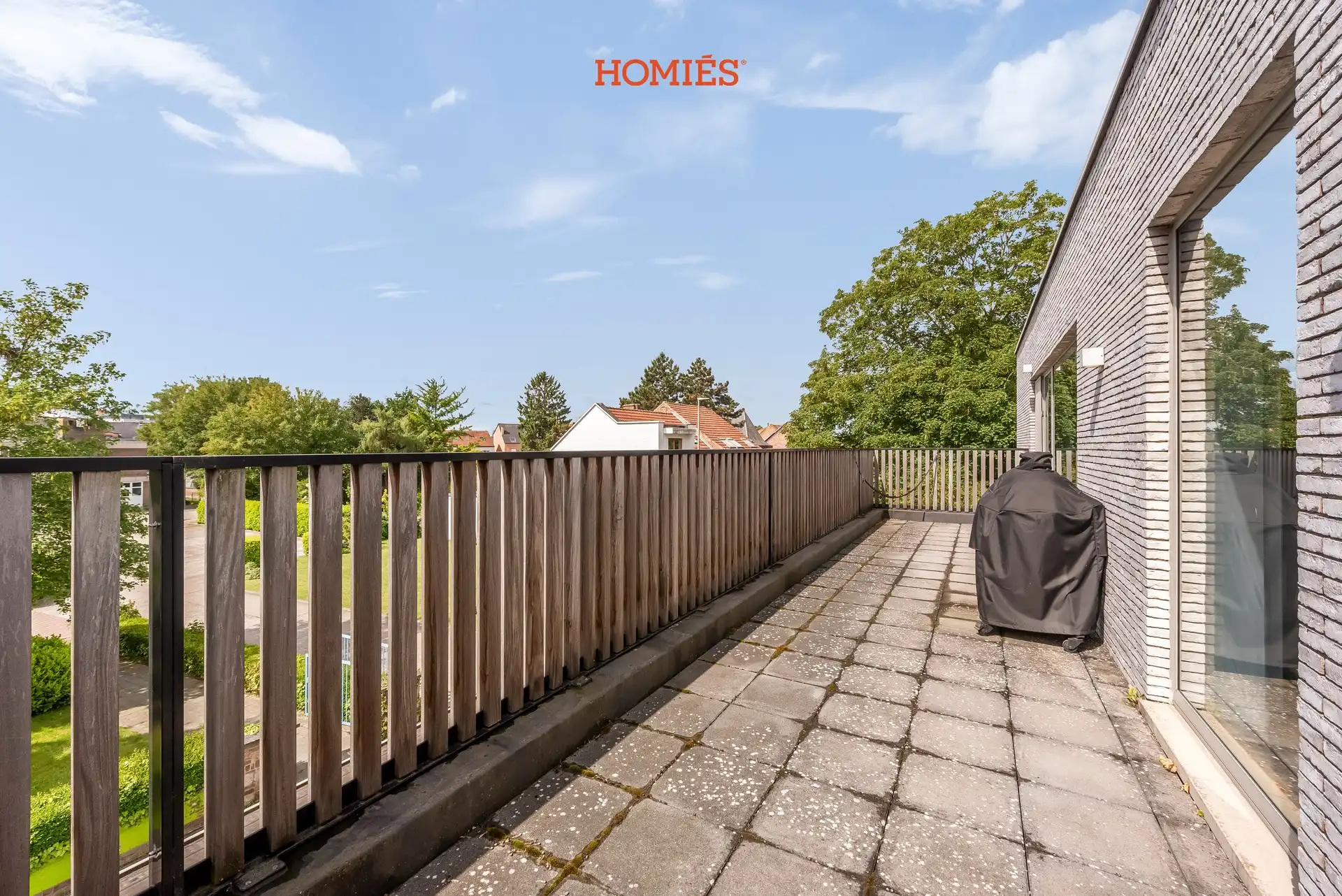 Ruim 2-slaapkamerappartement met terras en staanplaats foto 14