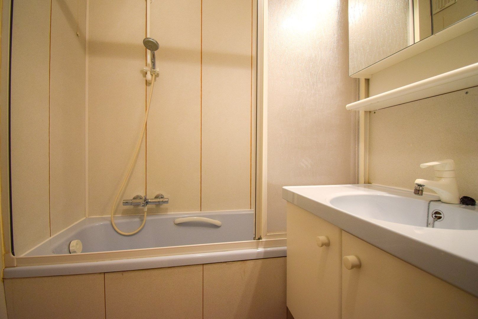 Ruim appartement met drie slaapkamers, terras en mogelijkheid garage op de zeedijk foto 11