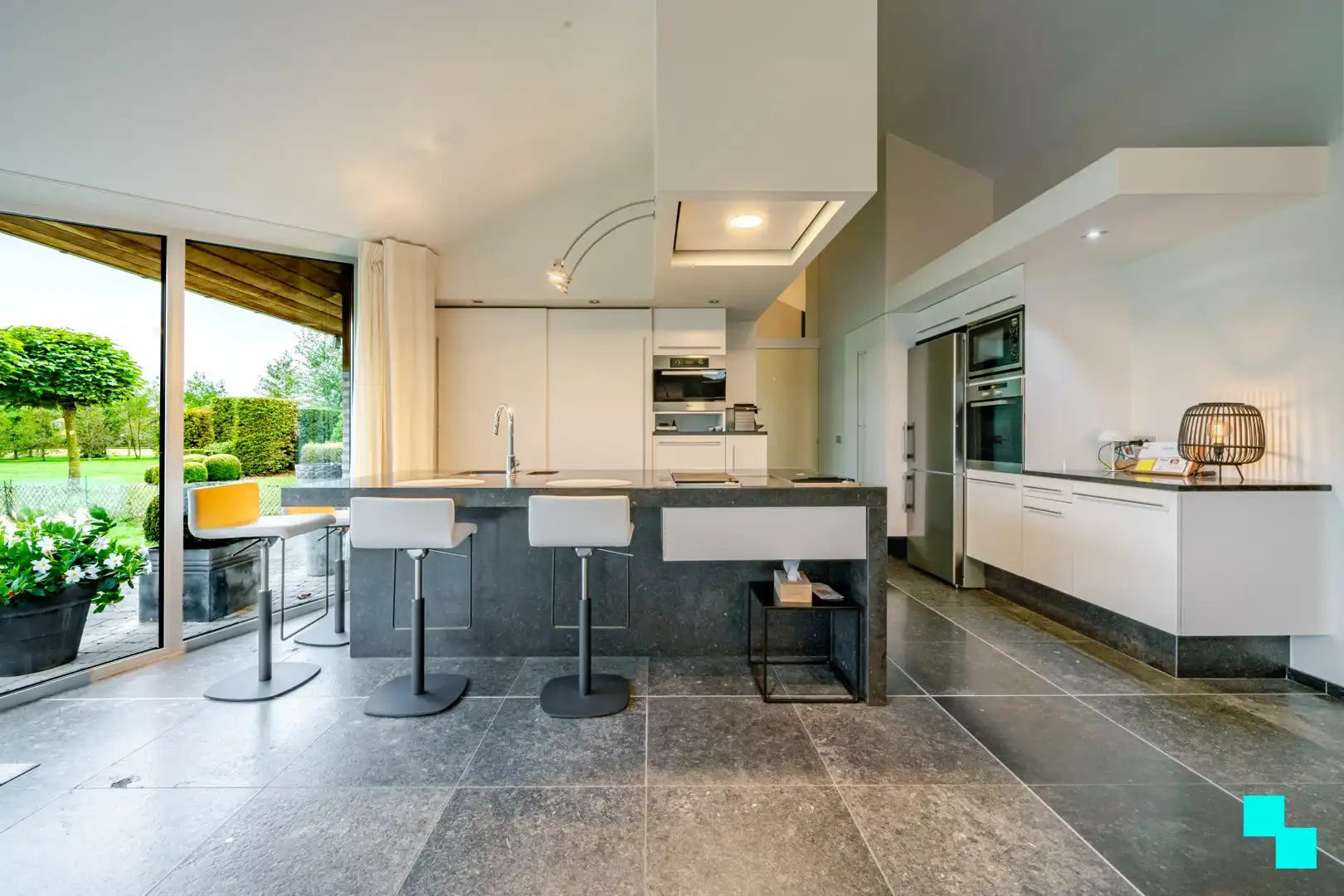 Prachtige gelijkvloerse woning op 6.036m² met verzichten in Kachtem foto 10