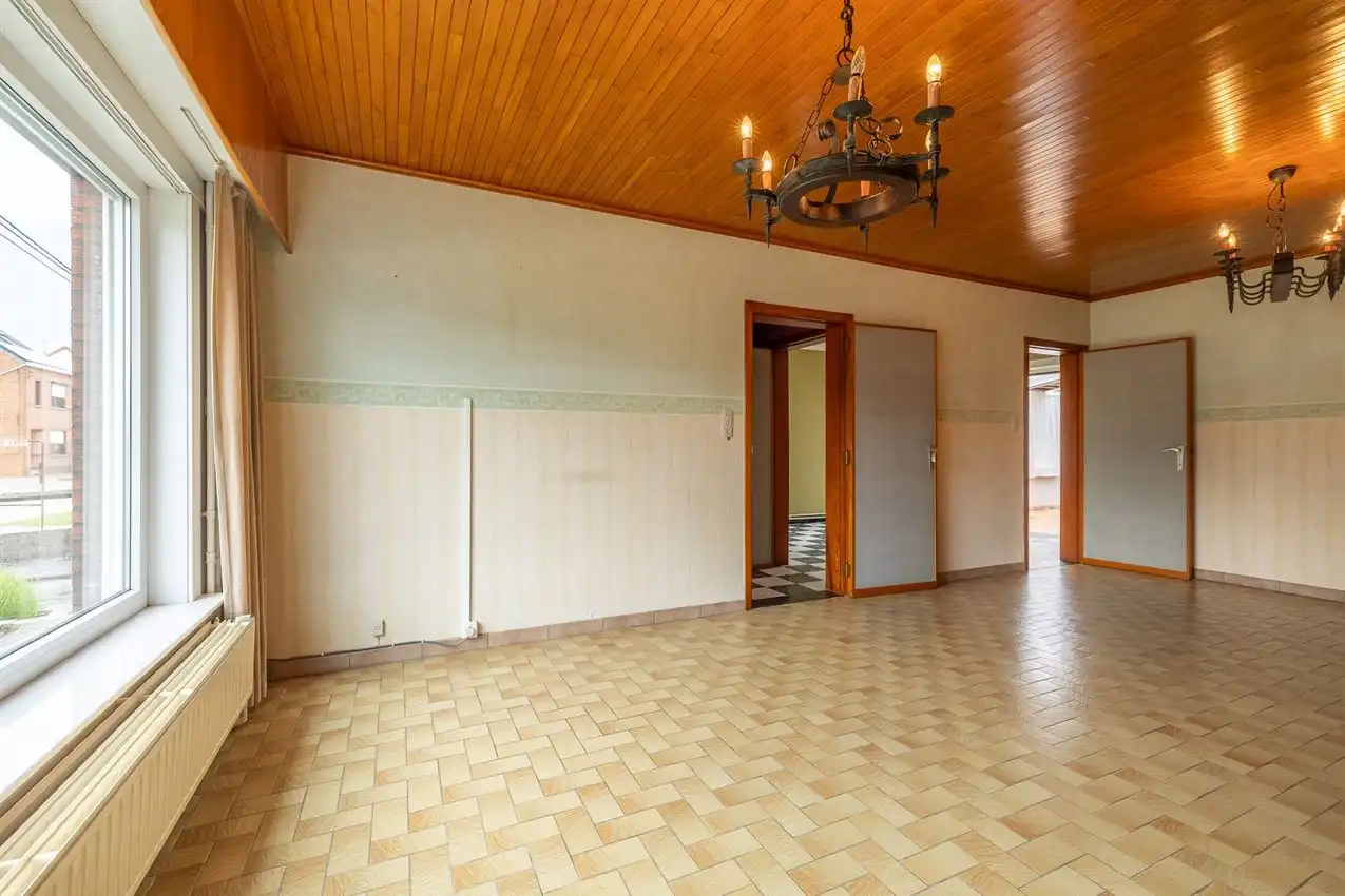 Woning met 3 slaapkamers, veranda en ruime tuin foto 25