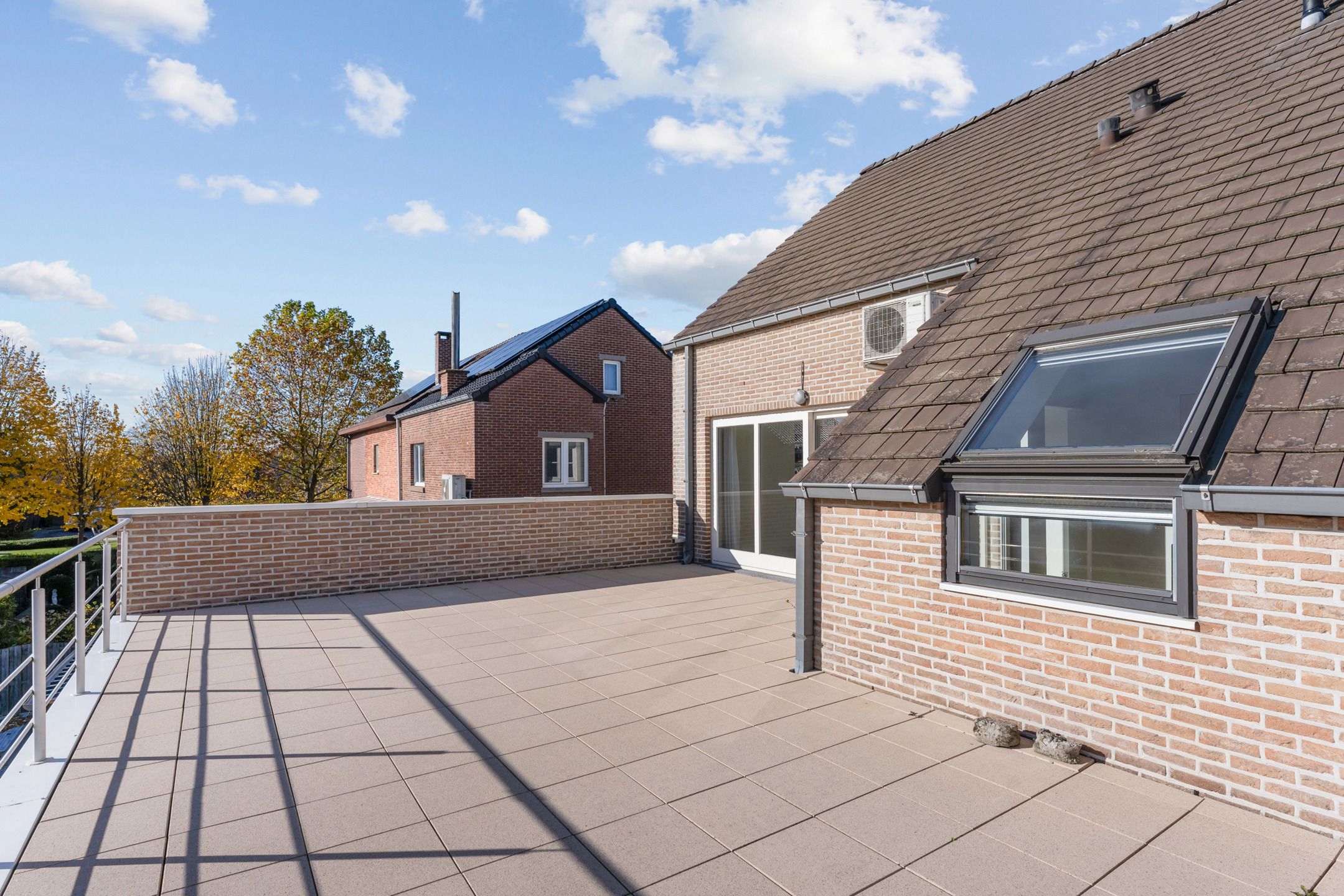 Duplex appartement met garage te Heukelom foto 3