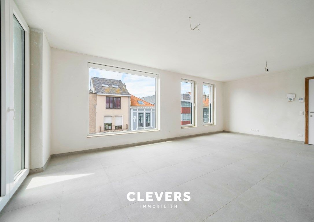 Nieuwbouw hoekappartement met 2 slpks. en zonneterras. foto 4