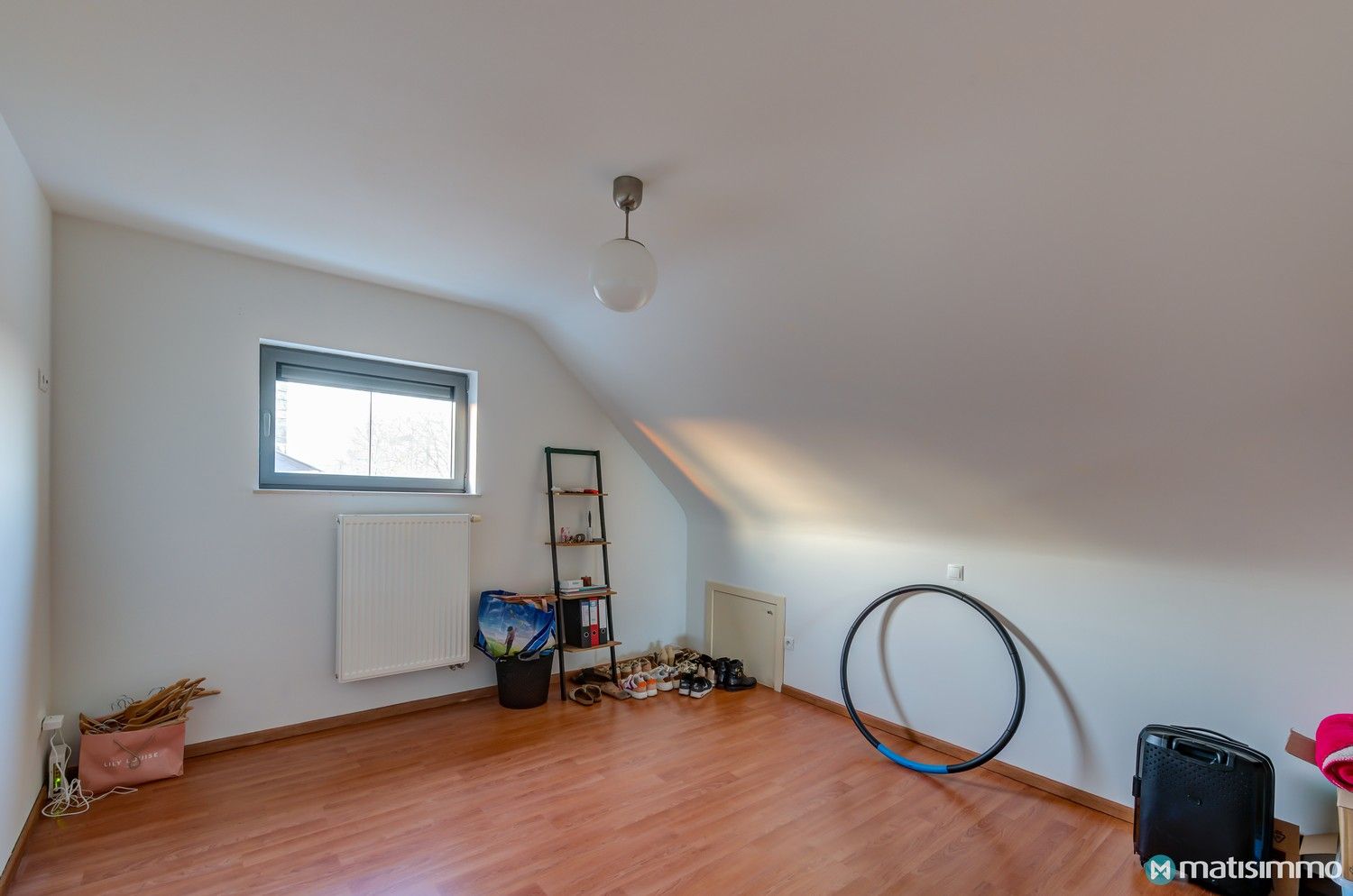 DUPLEXAPPARTEMENT MET 2 SLAAPKAMERS, 2 PARKEERPLAATSEN EN ZONNEPANELEN TE GROTE-SPOUWEN foto 11