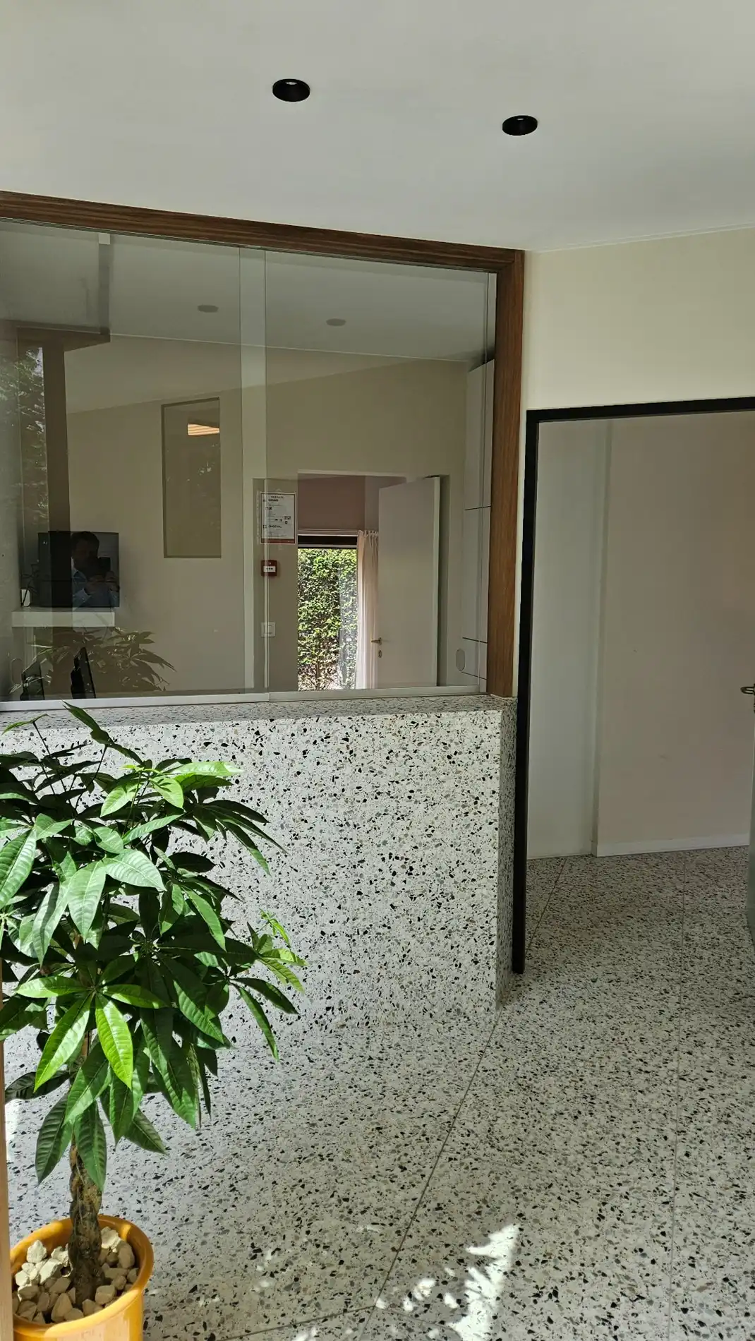 Praktijkruimte of Kantoor in een prachtig gebouw nabij Berlare centrum  foto 6