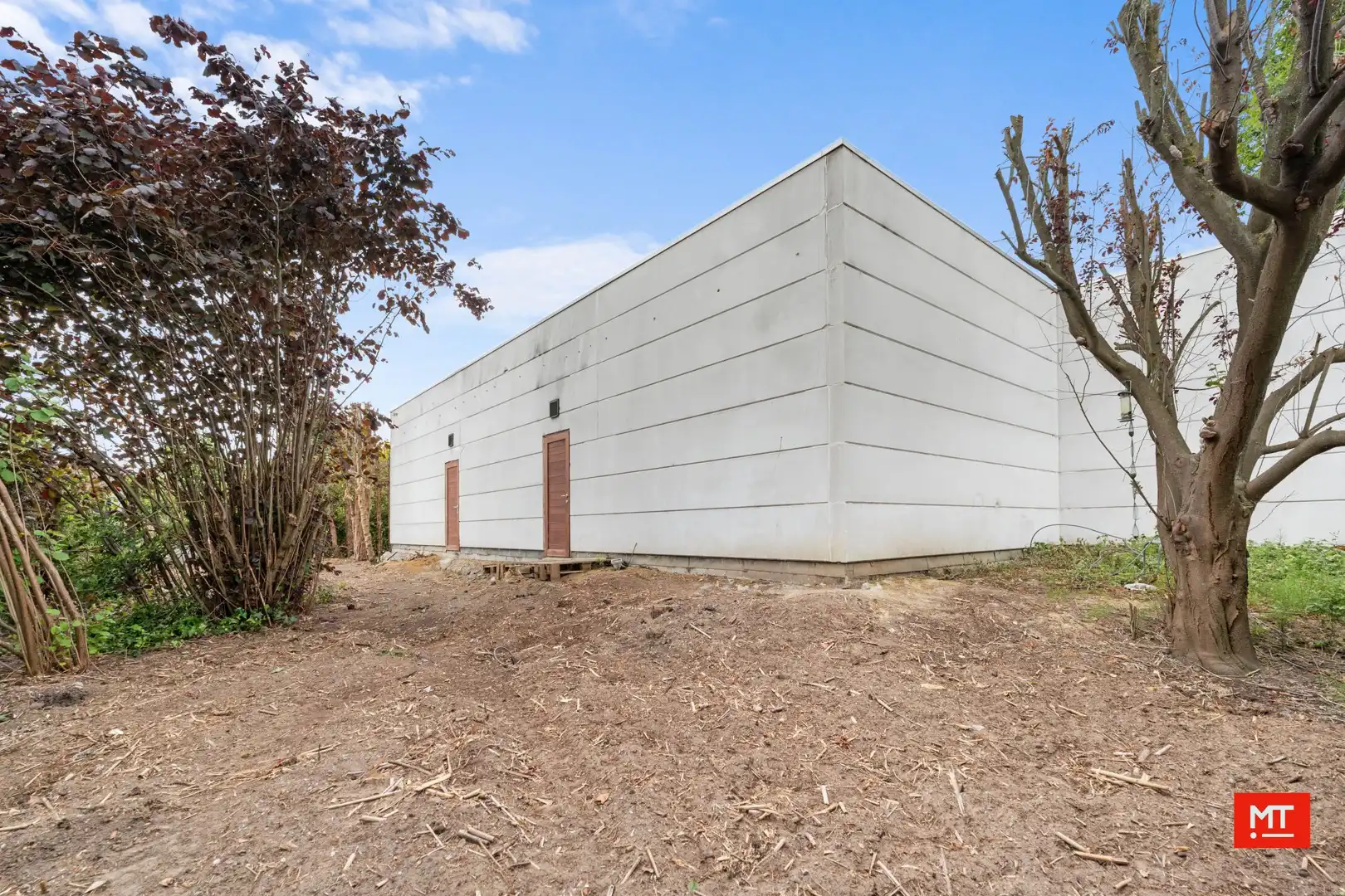 Baanwinkel te huur in het Mammoet Center te Roeselare foto 16