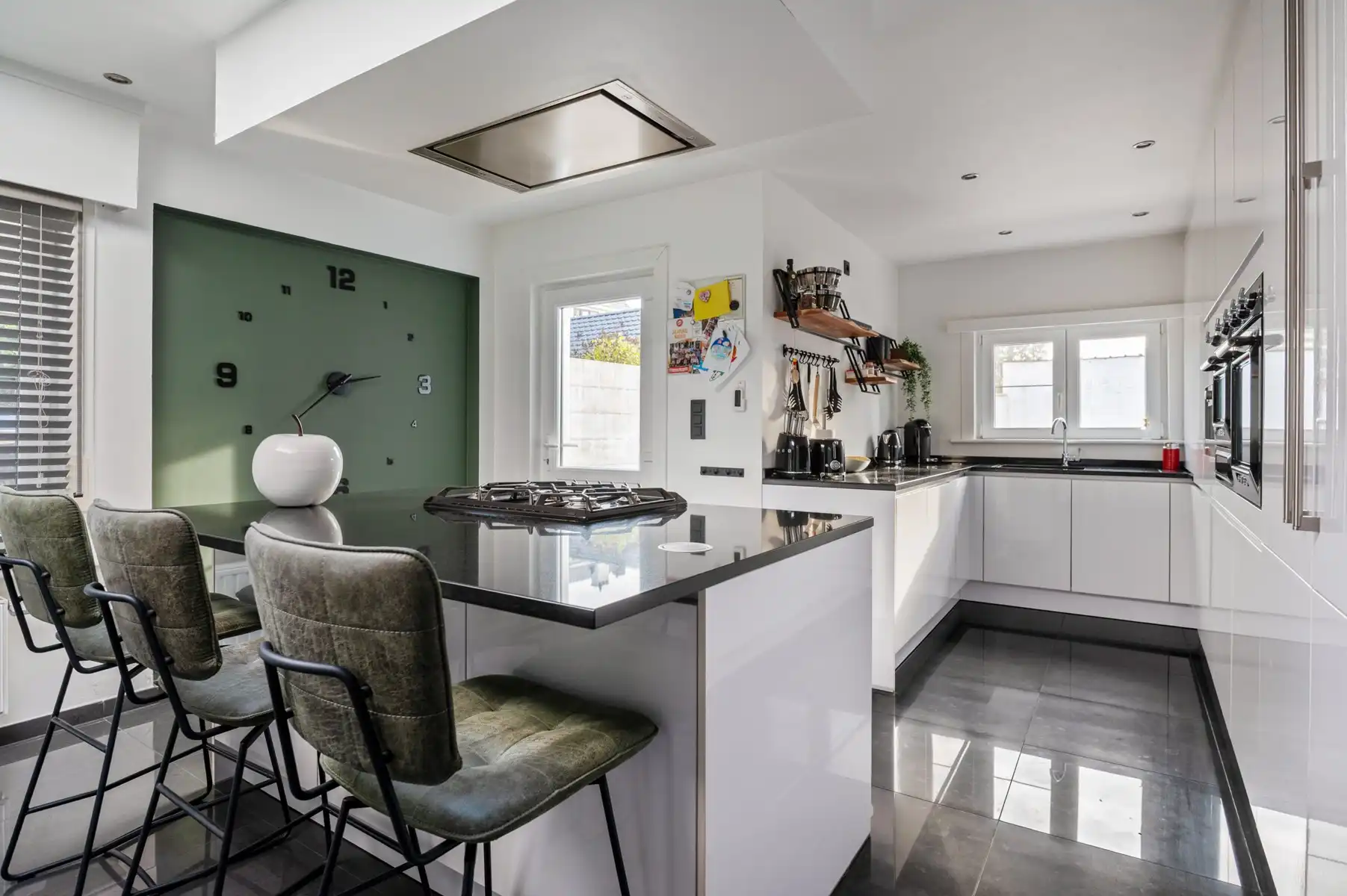 Ruime woning op toplocatie foto 9