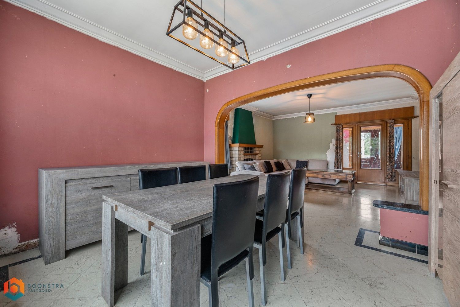 Woning met 3 slaapkamers en ruime garage foto 6