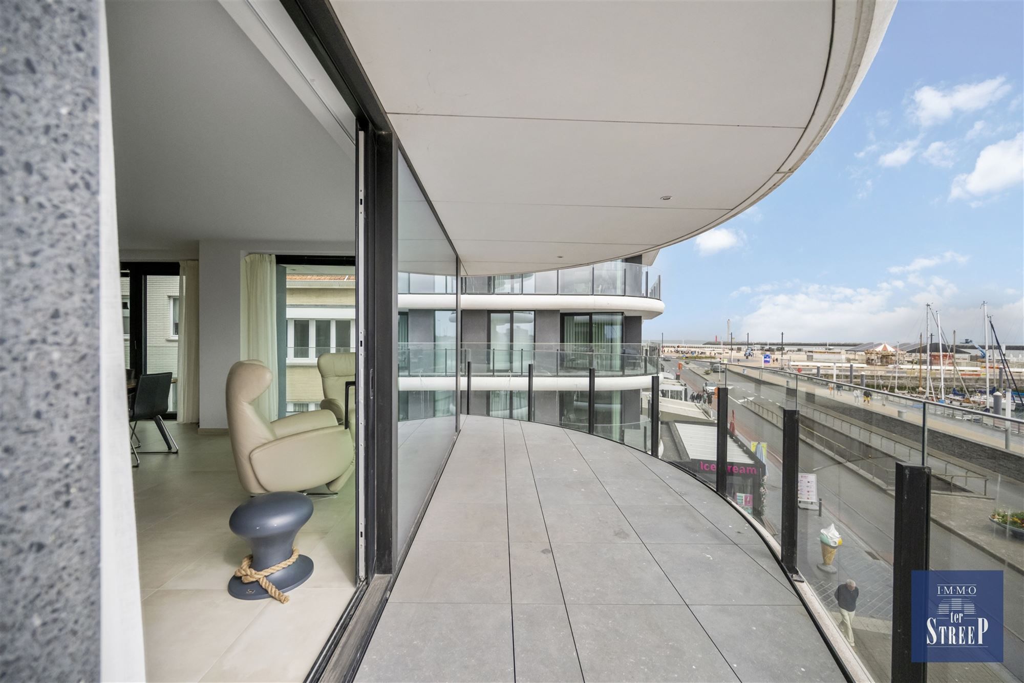 Luxueus hoekappartement met 3 slaapkamers foto 10