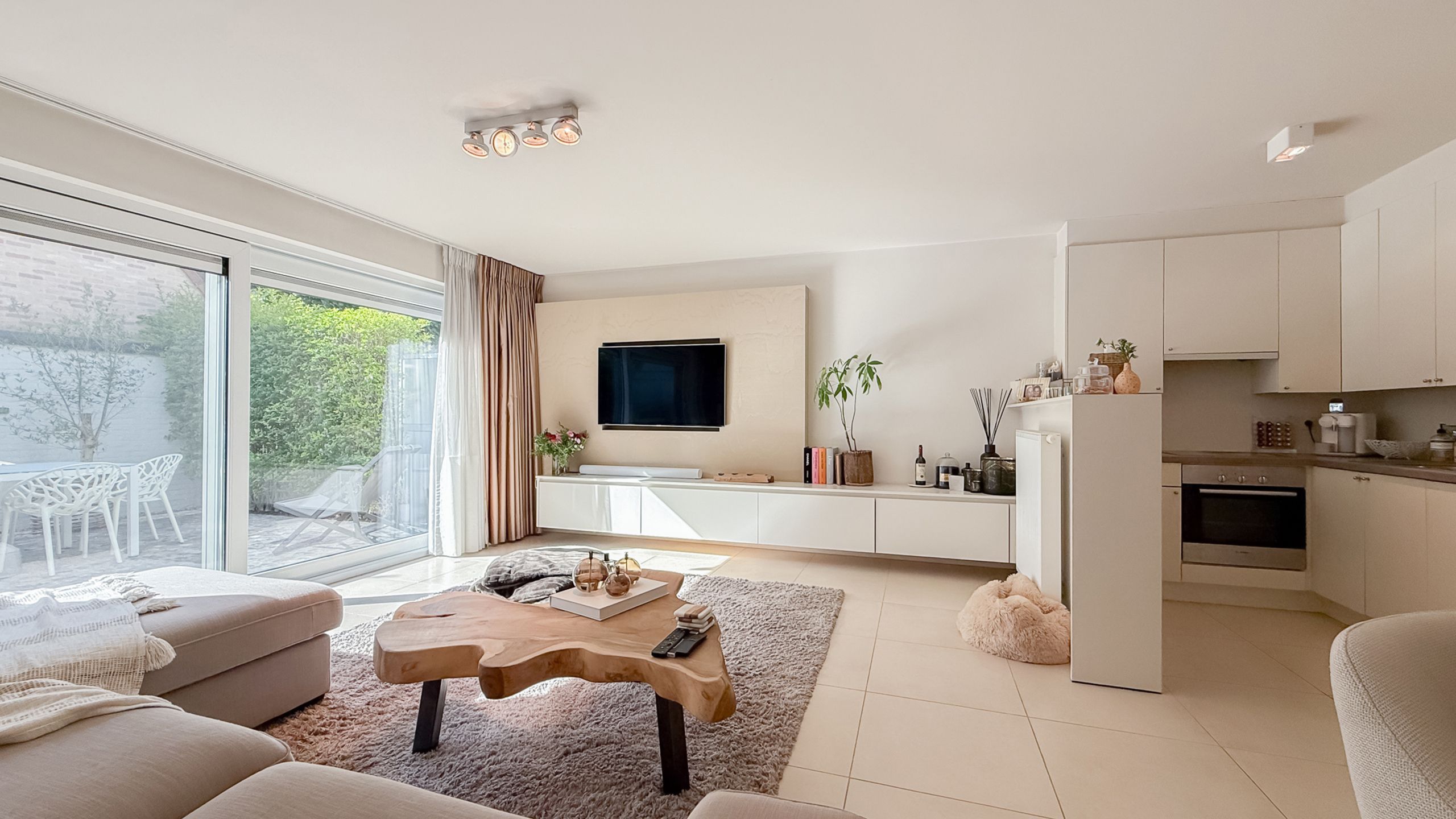Elegant gelijkvloersappartement in het hart van Duinbergen.. foto 12