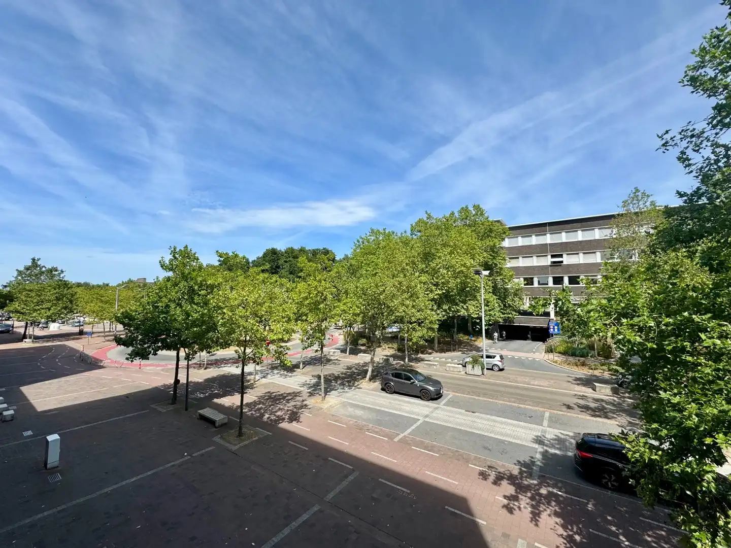 Appartement met 3 slaapkamers te huur in centrum Genk foto 14