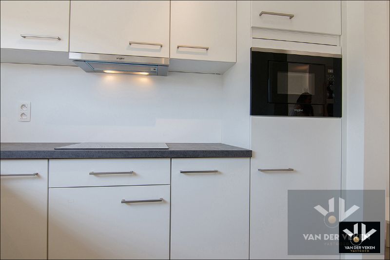 INSTAPKLAAR 1-SLPK APPARTEMENT MET TOPLIGGING IN HASSELT. foto 6