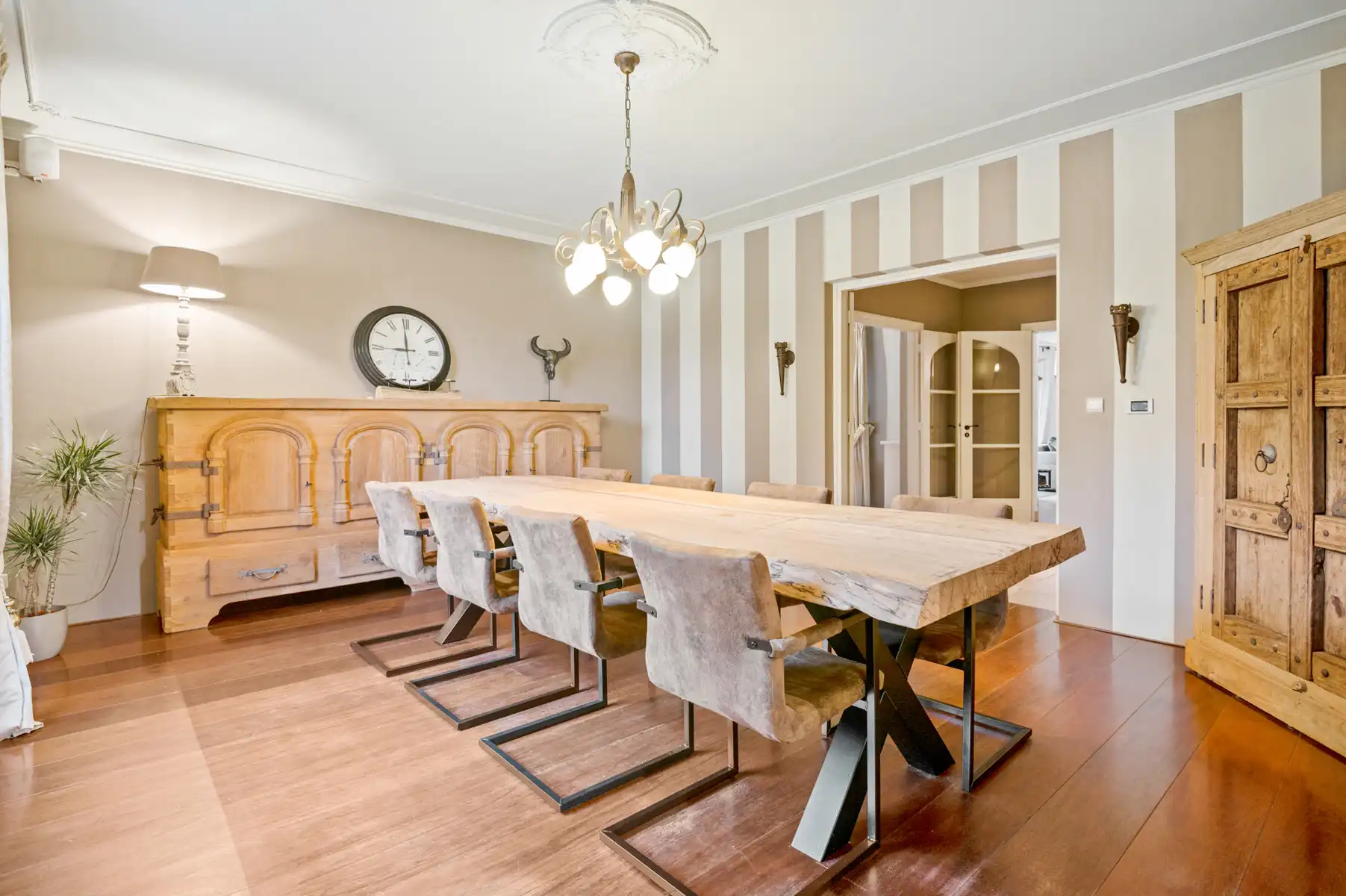 Villa met 5slk en binnenzwembad op 2090m²  foto 7