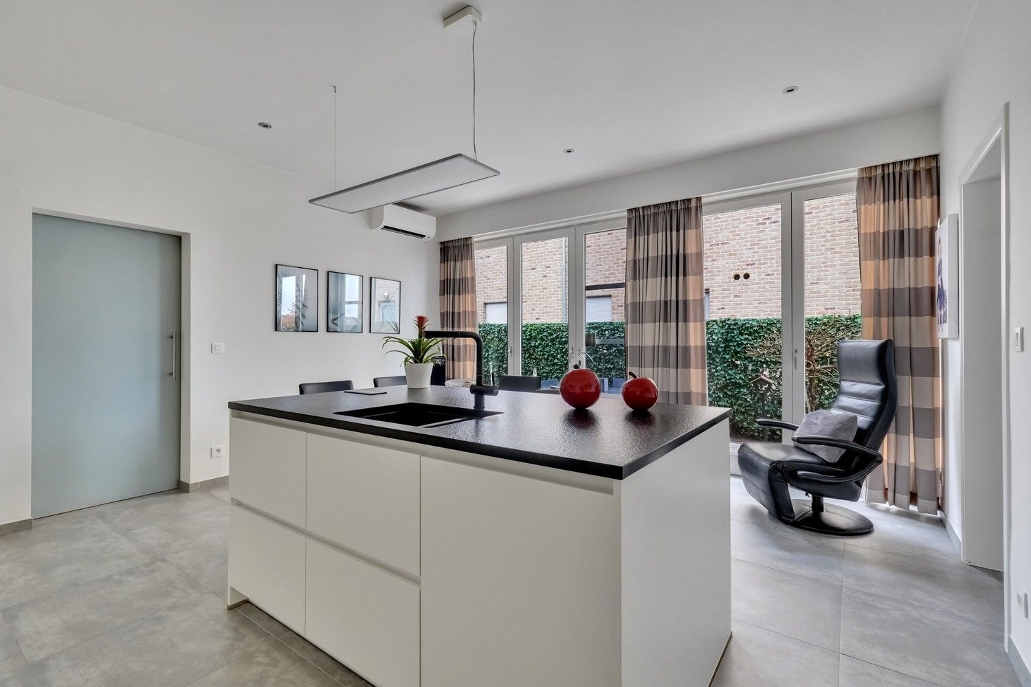 Polyvalente (bedrijfs)hal van ca. 260m2 met woonst foto 19