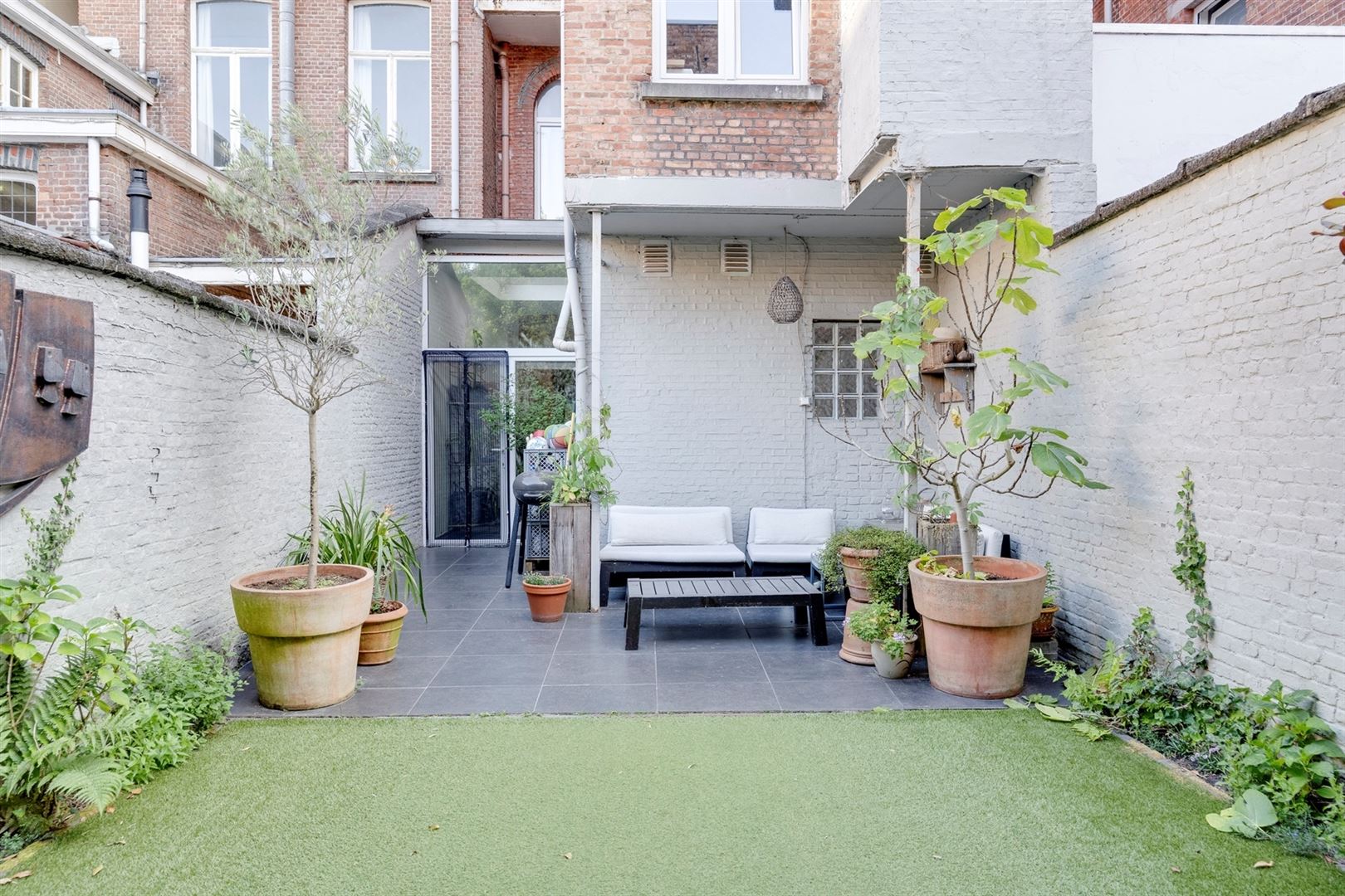Karaktervolle herenwoning met zee aan ruimte foto 10