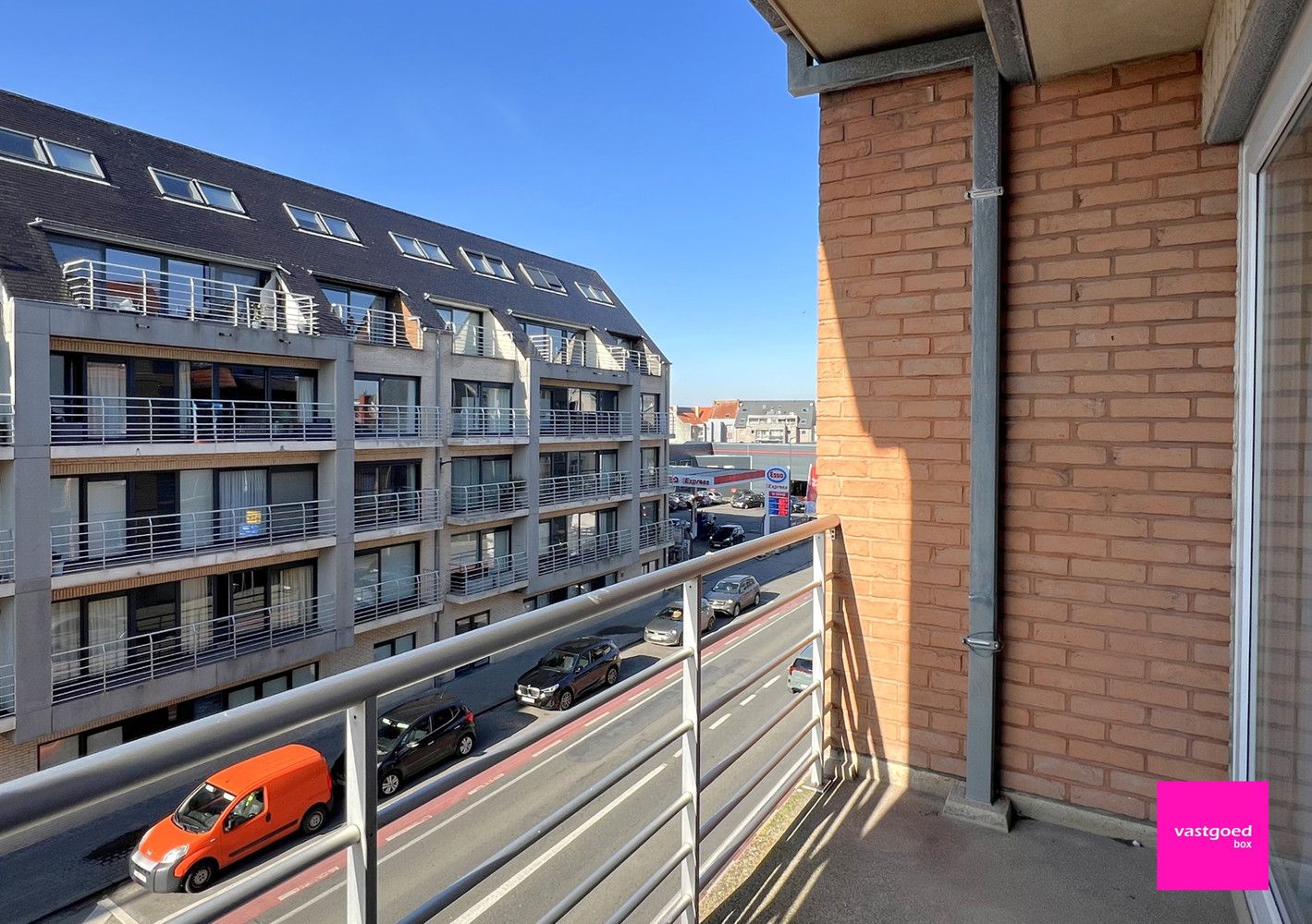 Verzorgd 1-slaapkamerappartement met terras, Oostende foto 2