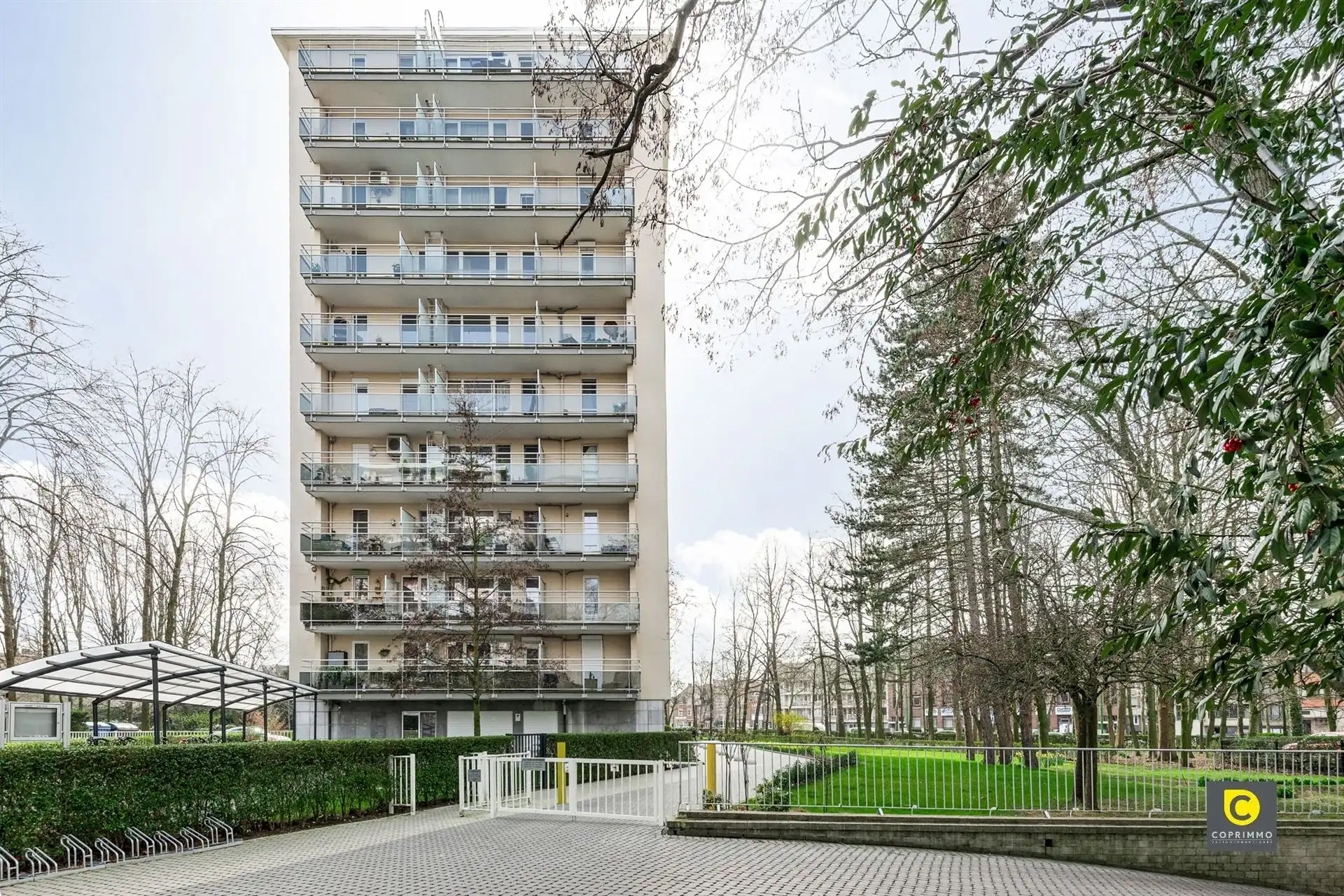 Recent gerenoveerd 2 slpk app met airco en terras! foto 12