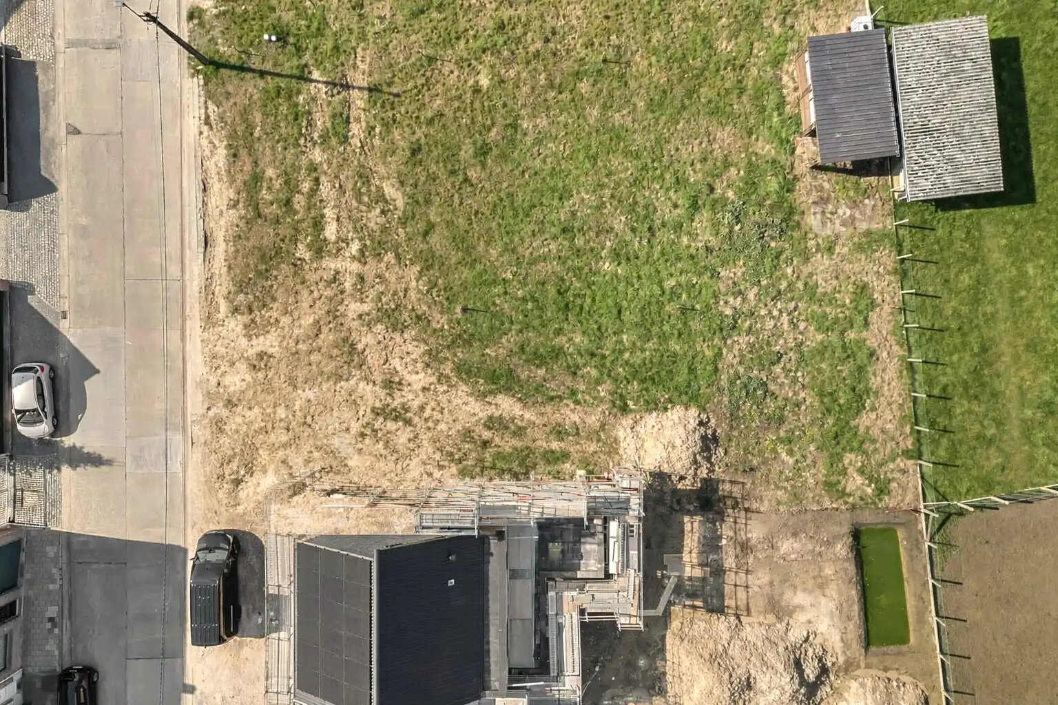 Goed gelegen bouwgrond voor gesloten bebouwing te Meerbeke foto 3