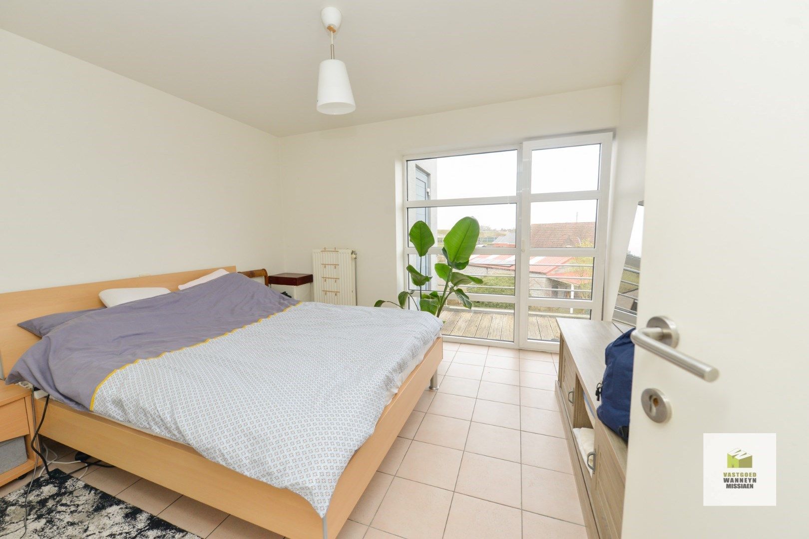 Centraal gelegen 2 slpk appartement met 2 terrassen en bovengrondse staanplaats foto 9