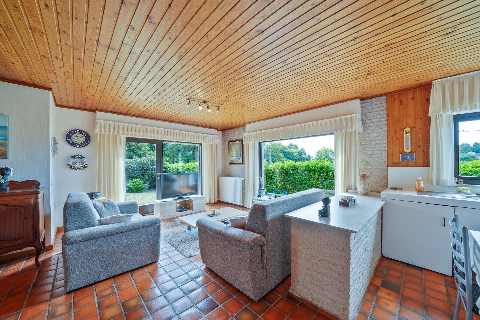 Perfect onderhouden bungalow met 3 slaapkamers op zonnig perceel in Roksem! foto 11