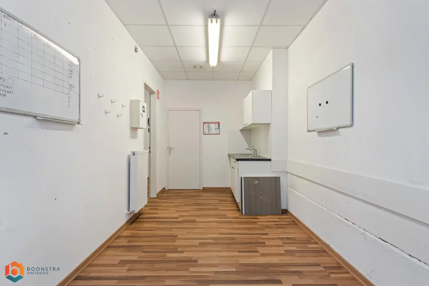 Ruim handelsgelijkvloers op een uitstekende locatie te Heist-op-den-Berg foto 21