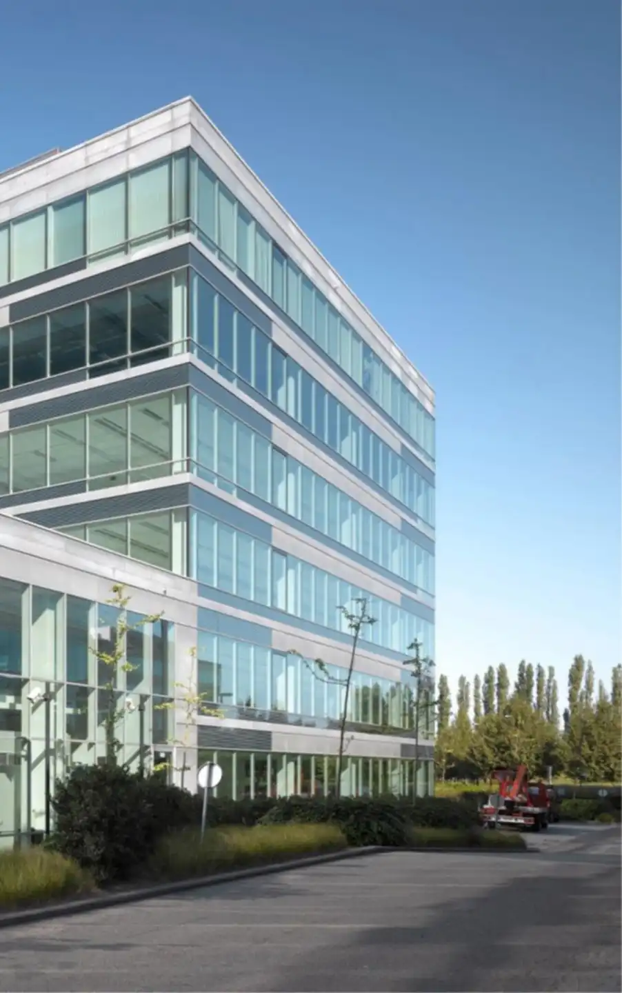 Polyvalente ruimte van 521m²  te huur foto 2