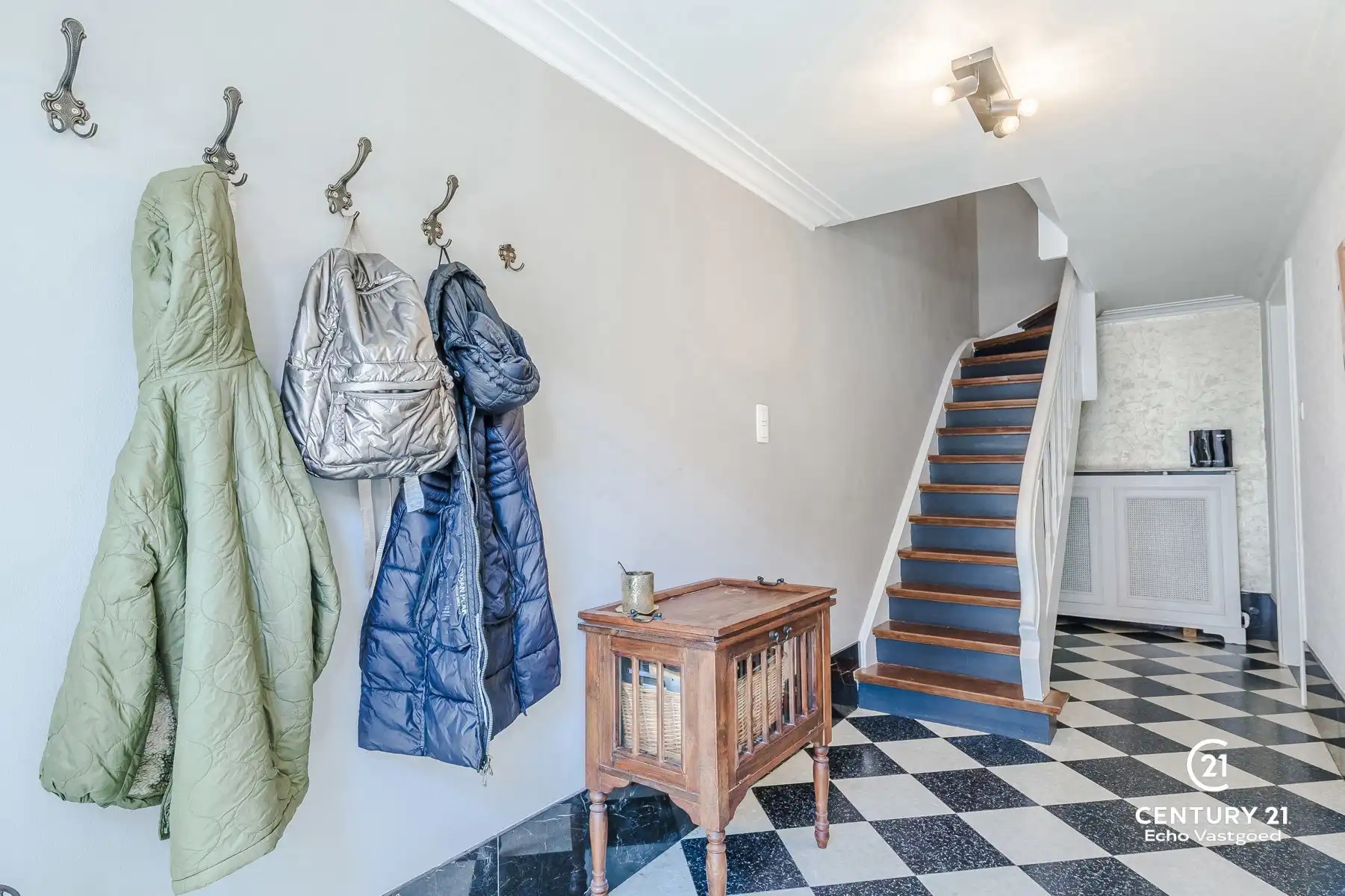 Instapklaar, energiezuinig wonen mét handelsruimte en garage foto 10