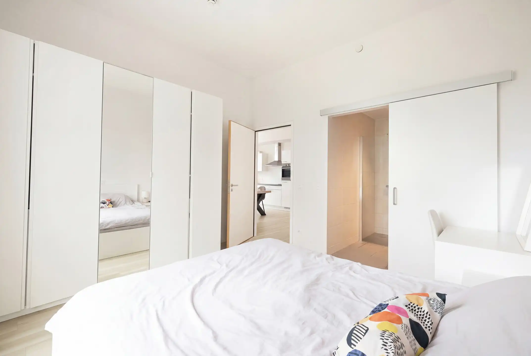 RECENT GEBOUWD APPARTEMENT AAN HET KANAAL, 1 SLPK + TERRAS foto 15
