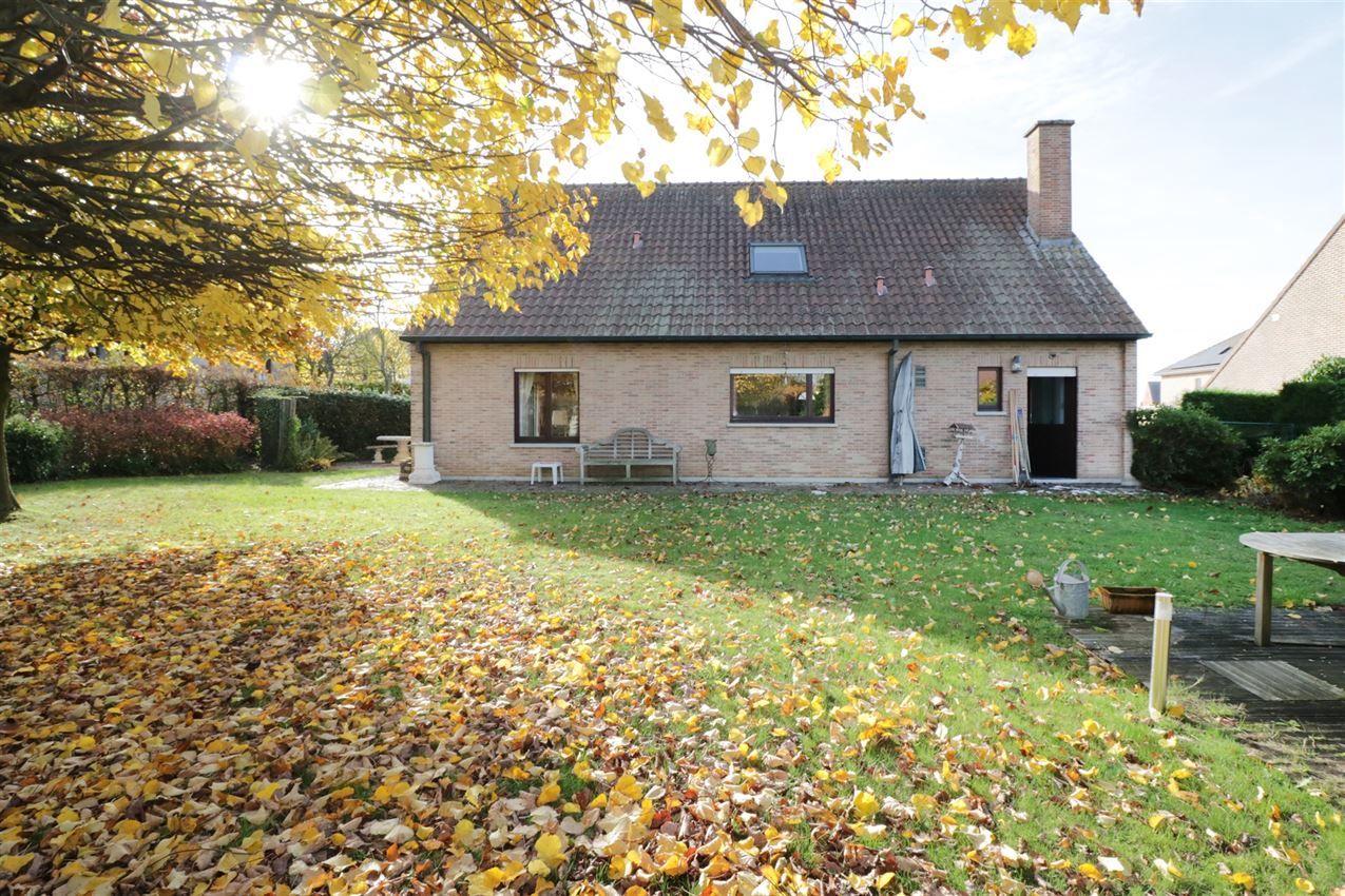 met prachtige tuin, nabij centrum foto 16