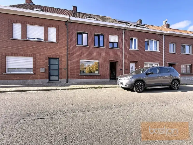 Hoofdfoto van de publicatie: 🏠 Woning met potentieel te koop in Harelbeke