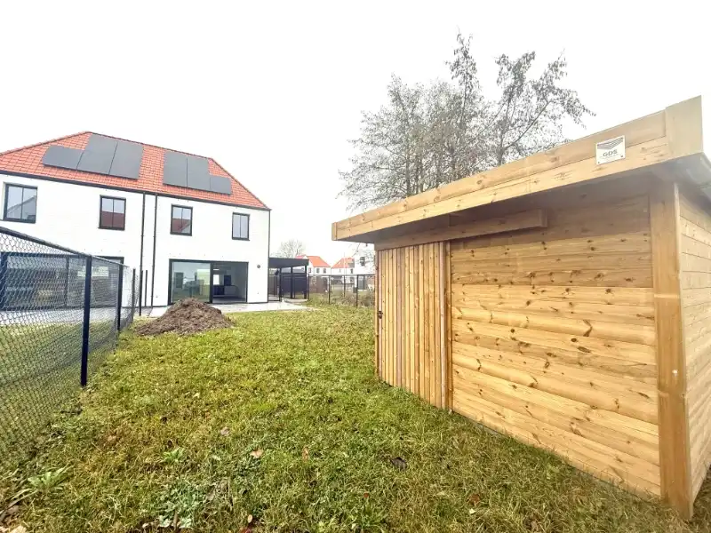 Ruime nieuwbouwwoning met 3 slaapkamers, tuin en carport foto 28