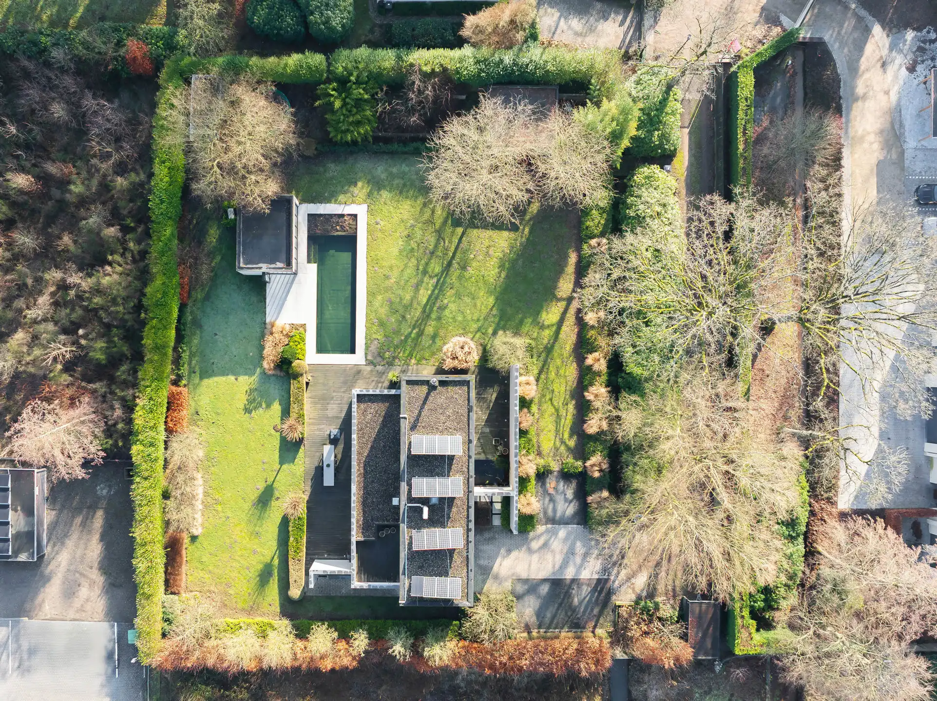 Luxueuze moderne villa met zwemvijver en prachtig poolhouse foto 39