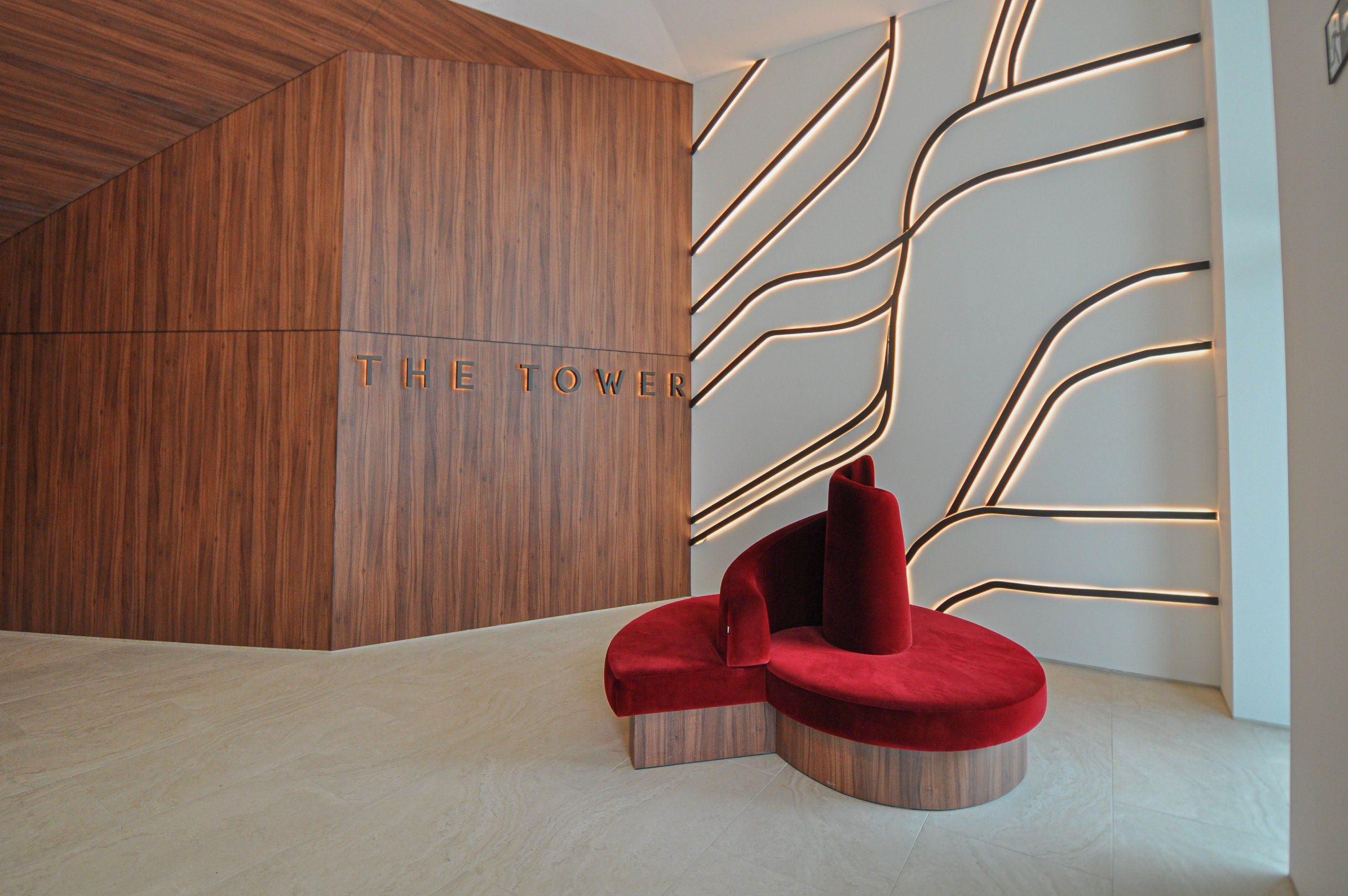 Nieuwbouwppartement met een ruim zonnig terras gelegen in The Tower. foto 3