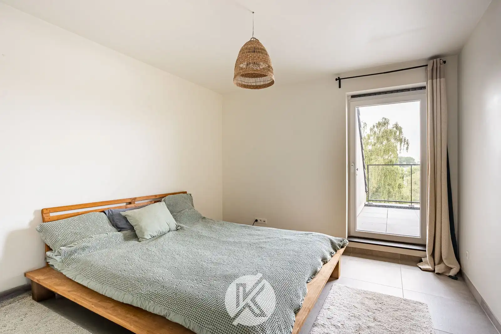 Elegant appartement met private garage foto 11