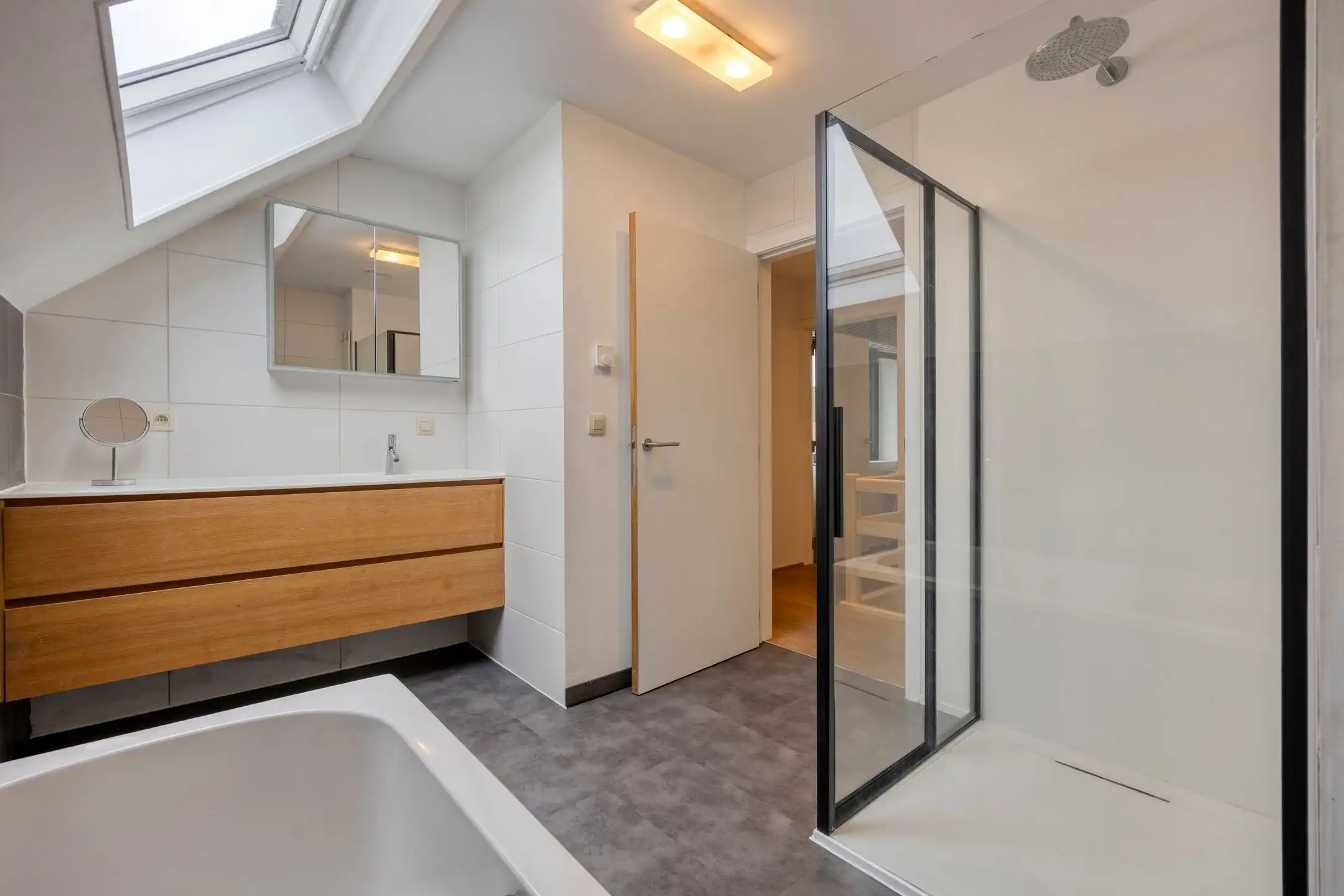 Duurzaamheid en rust: modern wonen op 21 are foto 15