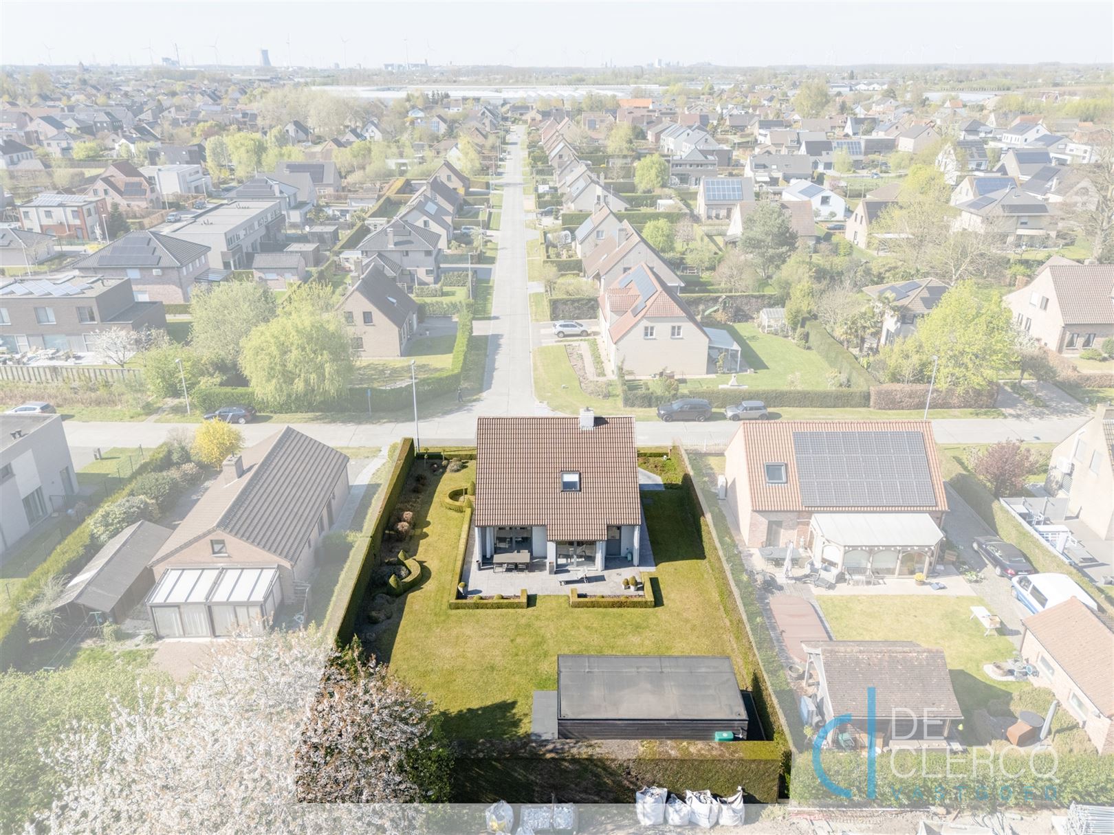 Vrijstaande woning met prachtige lounge en tuin te koop!  foto 21