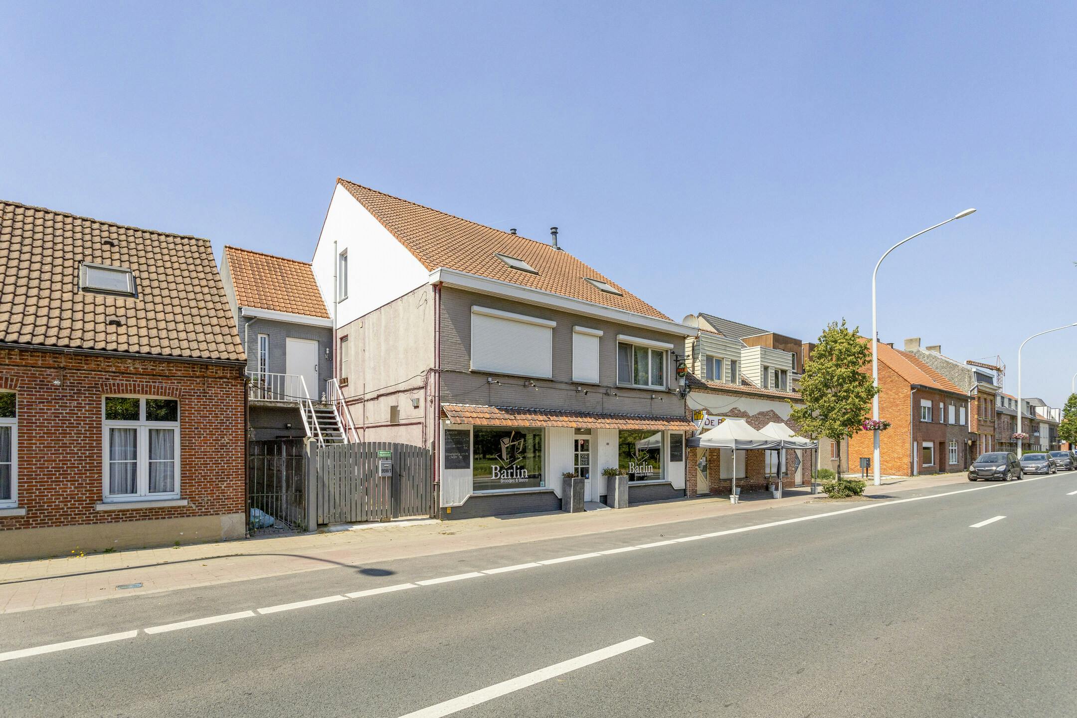 Handelspand met woonst te koop in Gooreind! foto 2
