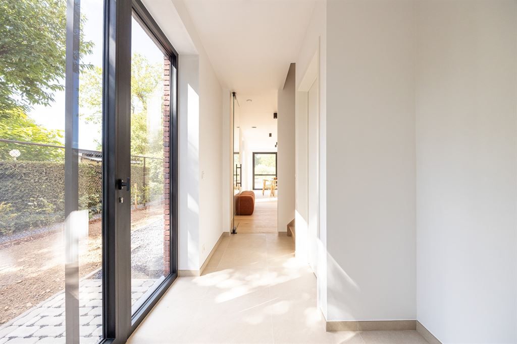 Nieuwbouwwoning op een zeer rustige locatie! foto 2