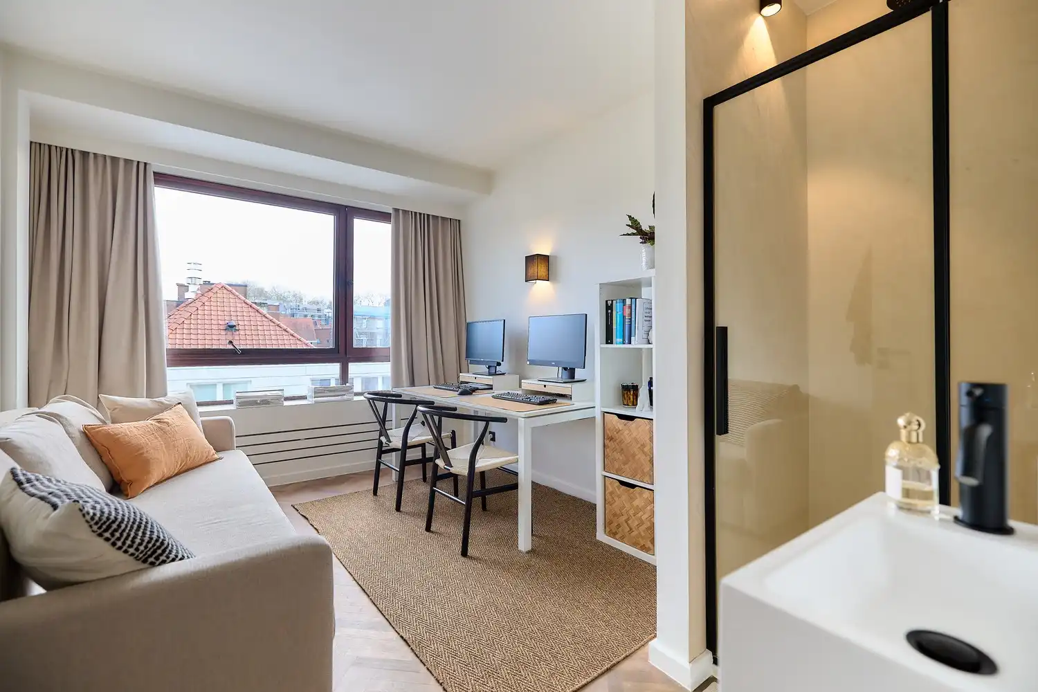 Hoogwaardig gerenoveerd en bijzonder elegant appartement met terras langs de Leie en panoramisch zicht over de stad Gent foto 19
