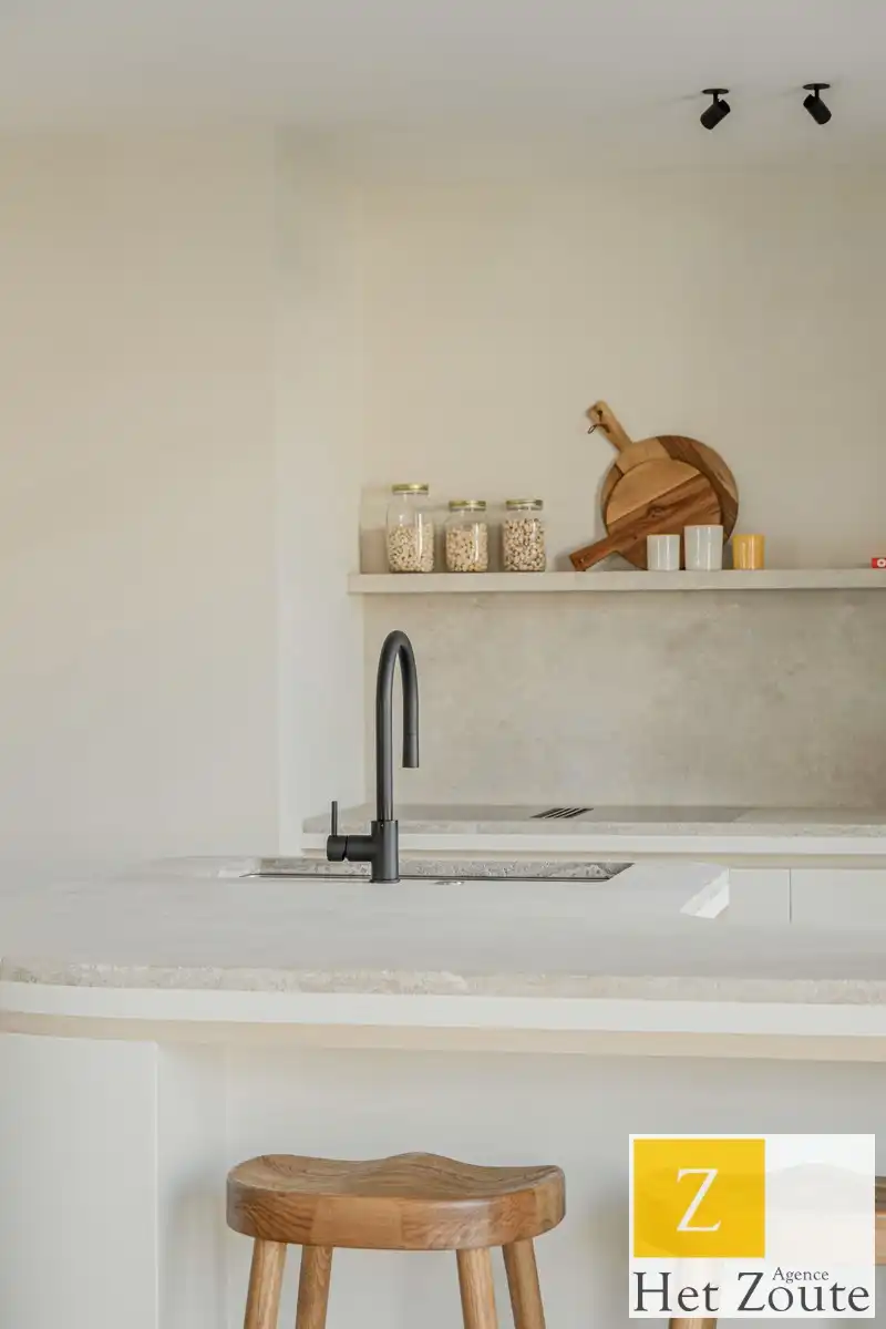 Magnifiek gerenoveerd appartement in res. Tennis Gardens foto 16