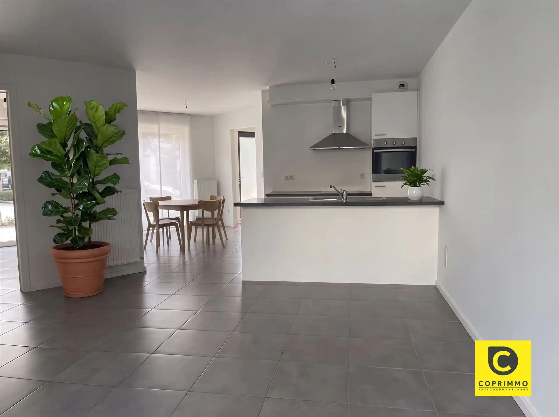 Gelijkvloers 2 slp appartement op toplocatie  foto 5