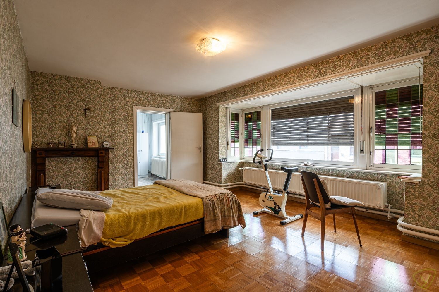 Woning met winkelruimte te koop in het centrum van Ursel foto 16