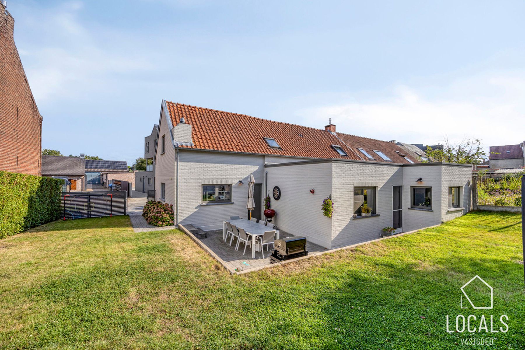 Instapklare halfopen bebouwing met tuin te Okegem foto 28