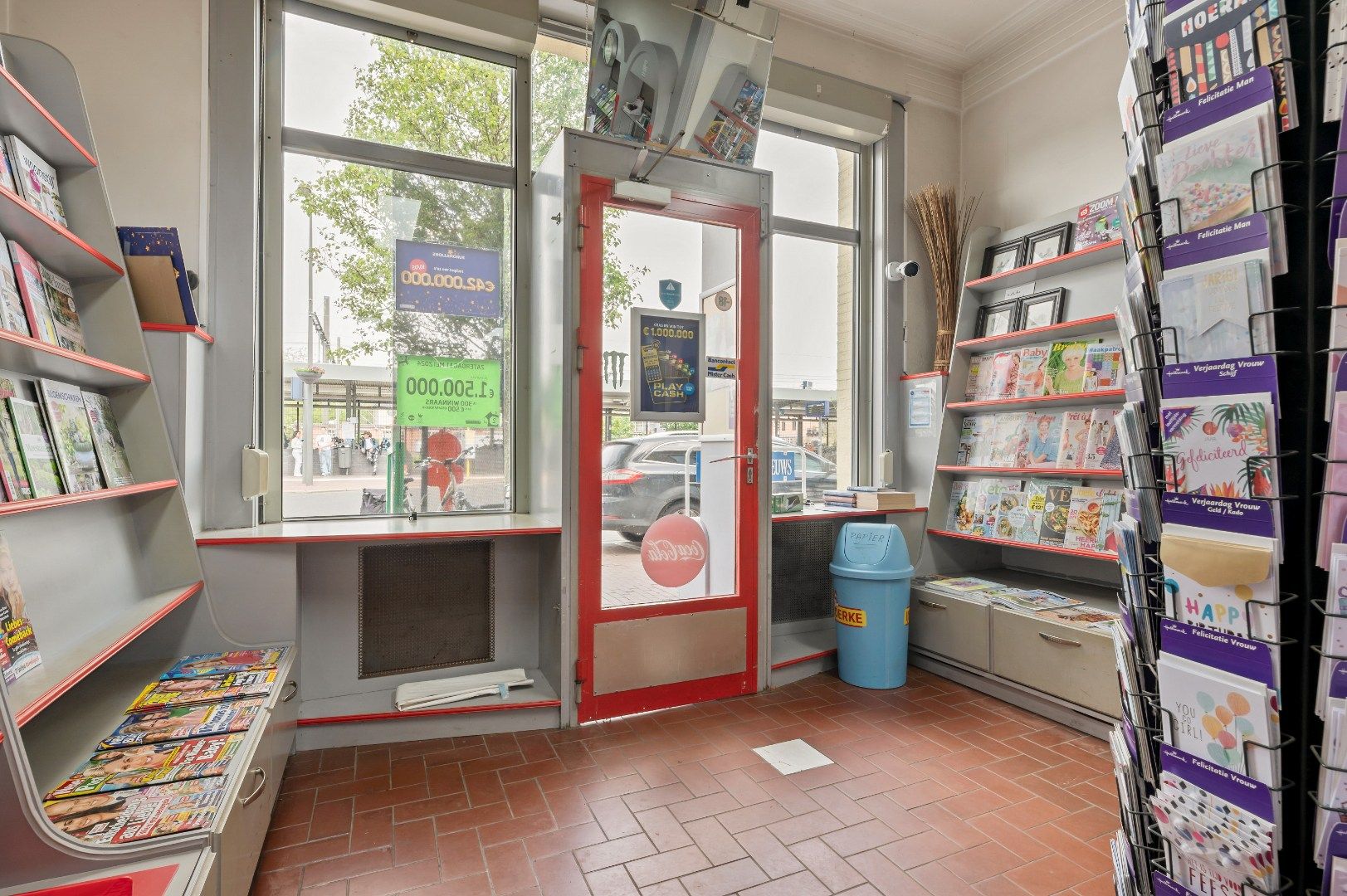 Bel-etagewoning met handelspand – Topligging aan Station Mol foto 7