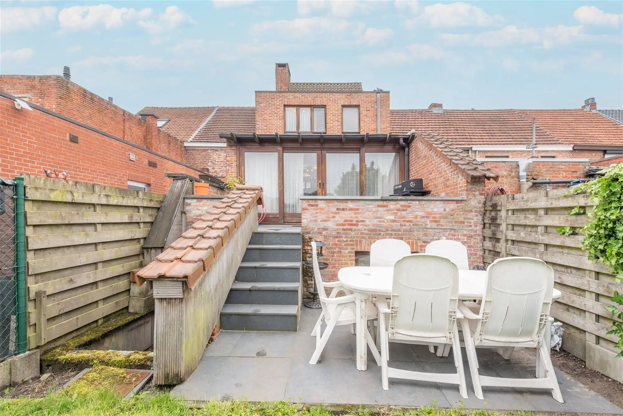 rustig gelegen gezinswoning met 4 slpks, garage en tuin foto 11