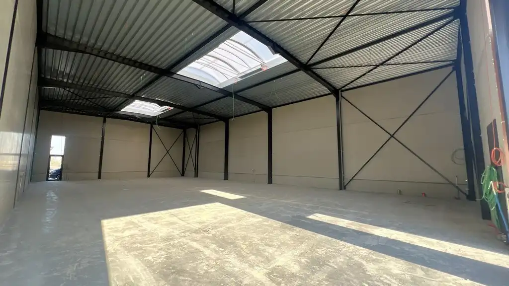 Nieuwbouw opslagruimte te huur in kmo-park Schipdonk te Deinze foto 2