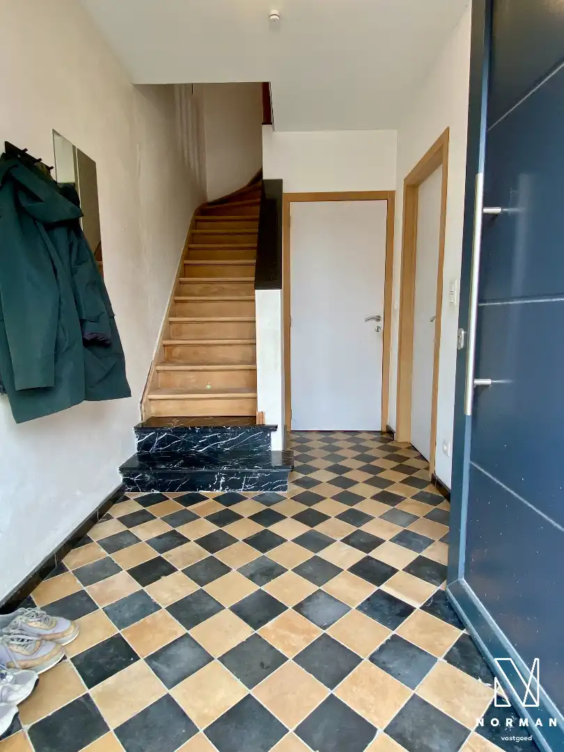 Ruime woning met 3 slaapkamers, knusse stadstuin in centrum Bavikhove foto 2