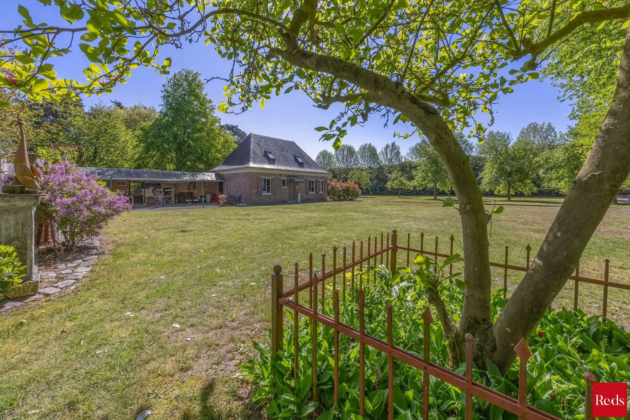 Karaktervolle villa op ruim perceel foto 14