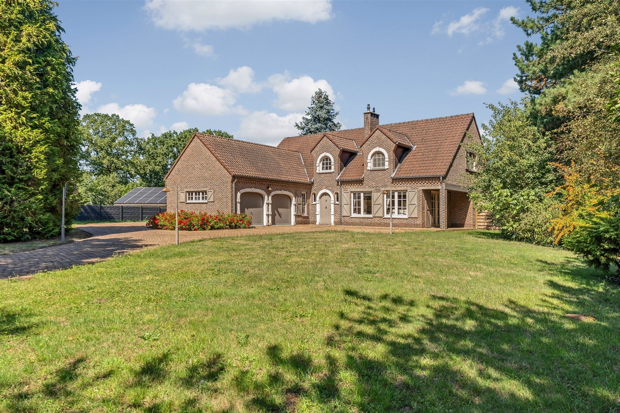 PERFECT ONDERHOUDEN WONING OP EEN PRACHTIG PERCEEL VAN 1,3 HECTARE IN KOERSEL foto 3