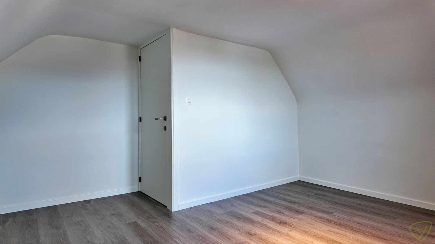 Ruim en modern duplex appartement in Eeklo! foto 18